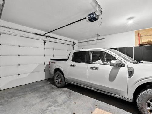 1820 Foxtail Drive, Kamloops, BC - Indoor Photo Showing Garage