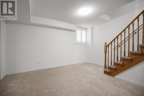 30 Ormerod Lane, Richmond Hill, ON - Indoor Photo Showing Other Room