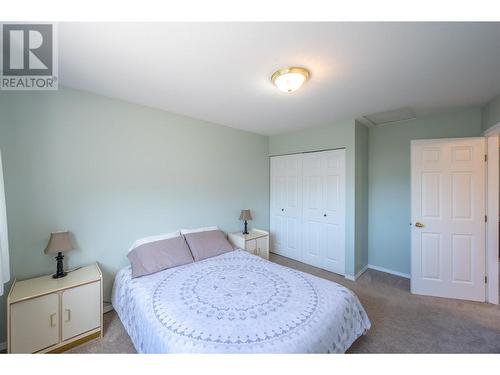 7915 Hespeler Road Unit# 103, Summerland, BC - Indoor Photo Showing Bedroom