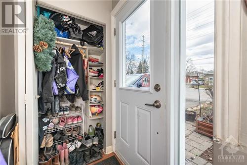 2421 Iris Street, Ottawa, ON - Indoor Photo Showing Other Room