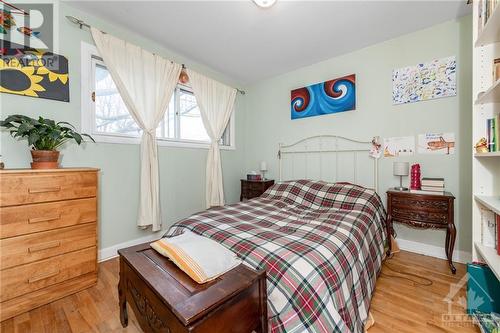 2421 Iris Street, Ottawa, ON - Indoor Photo Showing Bedroom