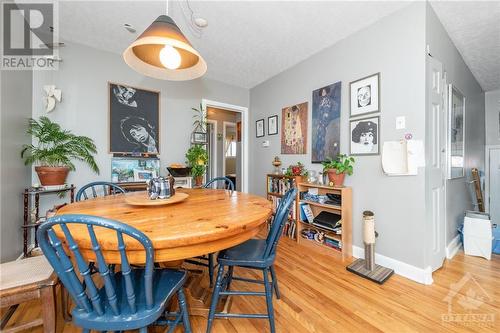 2421 Iris Street, Ottawa, ON - Indoor Photo Showing Dining Room