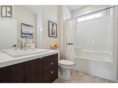 1345 Rocky Point Drive, Kelowna, BC - Indoor Photo Showing Bathroom