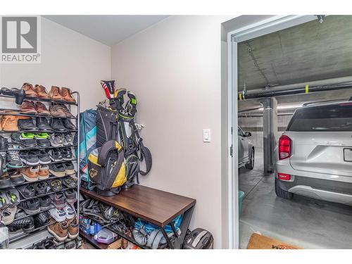 3346 Skaha Lake Road Unit# 104, Penticton, BC - Indoor Photo Showing Garage