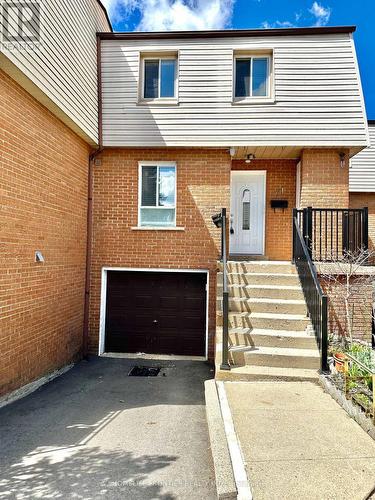 #61 -3175 Kirwin Ave, Mississauga, ON - Outdoor With Exterior