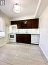 #61 -3175 Kirwin Ave, Mississauga, ON  - Indoor Photo Showing Kitchen 