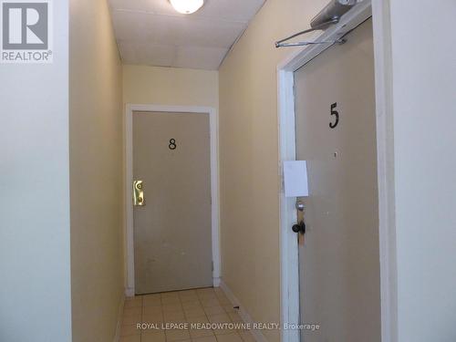 #5 -12 Wesleyan St, Halton Hills, ON - Indoor Photo Showing Other Room