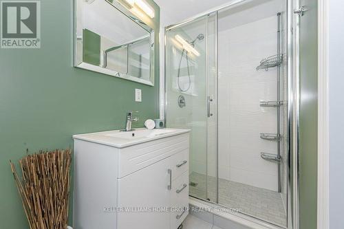 4098 Darkwood Rd, Puslinch, ON - Indoor Photo Showing Bathroom