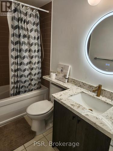 309 - 35 Mariner Terrace, Toronto, ON - Indoor Photo Showing Bathroom