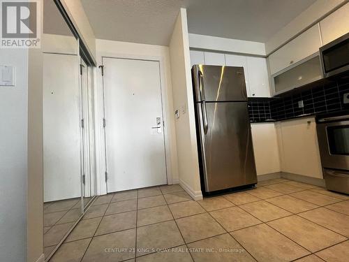 2108 - 275 Yorkland Road, Toronto, ON - Indoor Photo Showing Kitchen