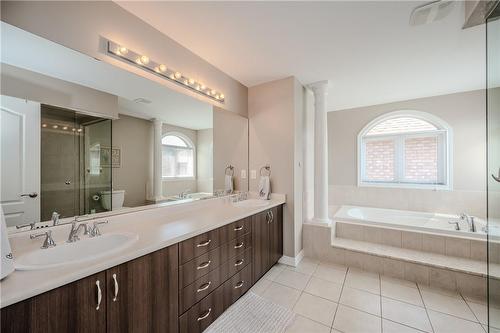 3322 Stoneware Road, Burlington, ON - Indoor Photo Showing Bathroom