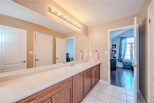 3322 Stoneware Road, Burlington, ON - Indoor Photo Showing Bathroom