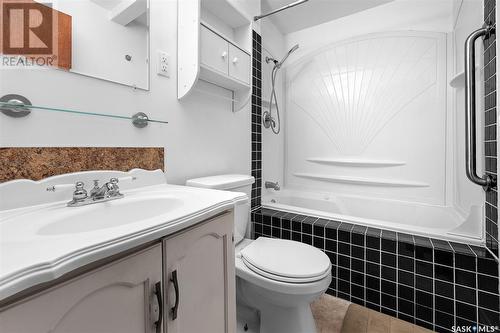 1110 Coteau Street W, Moose Jaw, SK - Indoor Photo Showing Bathroom