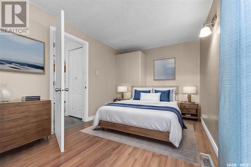 1110 Coteau Street W, Moose Jaw, SK - Indoor Photo Showing Bedroom