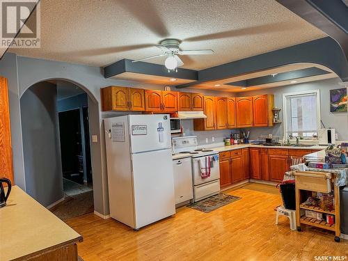 114 Cedar Crescent, Churchbridge, SK - Indoor Photo Showing Kitchen With Double Sink