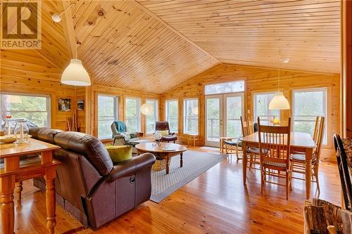 115A Scully Lake Road, Calabogie, ON - Indoor
