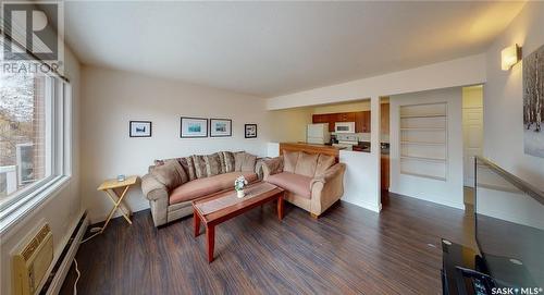 18 2060 Lorne Street, Regina, SK - Indoor Photo Showing Living Room