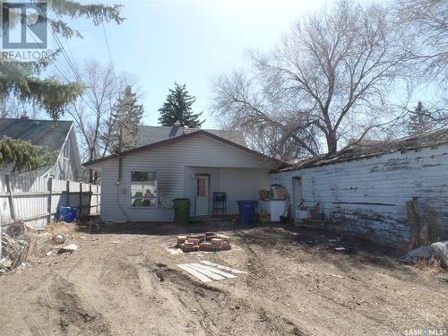 814 Athabasca Street E, Moose Jaw, SK - Outdoor