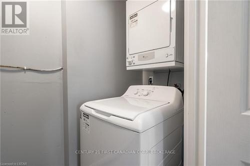 #209 -650 Cheapside St, London, ON - Indoor Photo Showing Laundry Room