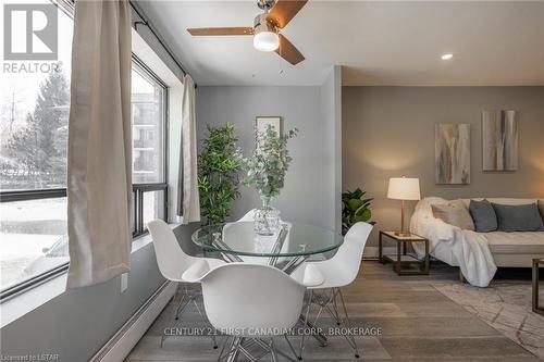 #209 -650 Cheapside St, London, ON - Indoor Photo Showing Dining Room