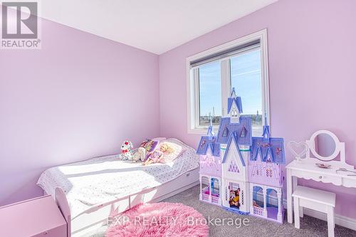 #16 -35 Scarlett Common, St. Catharines, ON - Indoor Photo Showing Bedroom