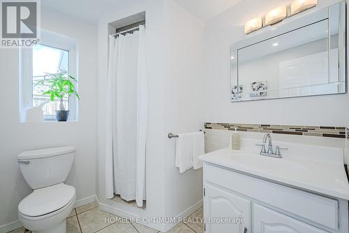 30 Burton Rd, Guelph, ON - Indoor Photo Showing Bathroom