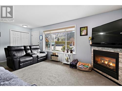 106-380 Shepherd Rd, Chase, BC - Indoor Photo Showing Living Room With Fireplace