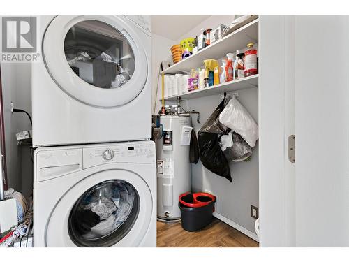 106-380 Shepherd Rd, Chase, BC - Indoor Photo Showing Laundry Room