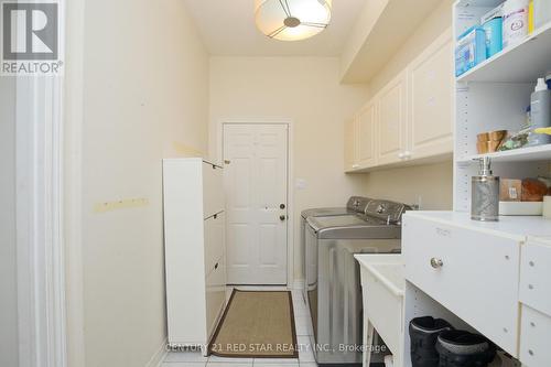 5331 Roanoke Crt, Mississauga, ON - Indoor Photo Showing Laundry Room