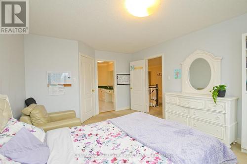 5331 Roanoke Court, Mississauga, ON - Indoor Photo Showing Bedroom