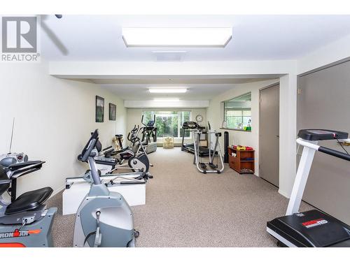 1045 Sutherland Avenue Unit# 164, Kelowna, BC - Indoor Photo Showing Gym Room