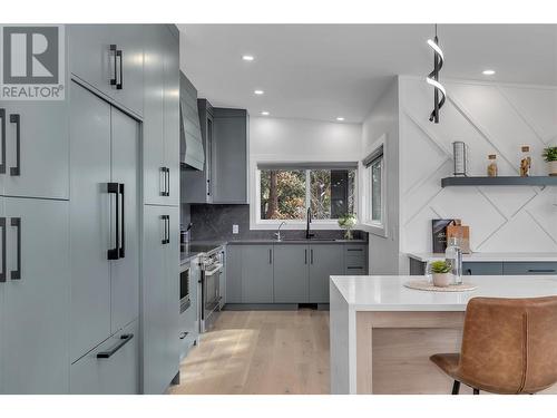 2396 Dubbin Road, Kelowna, BC - Indoor Photo Showing Kitchen