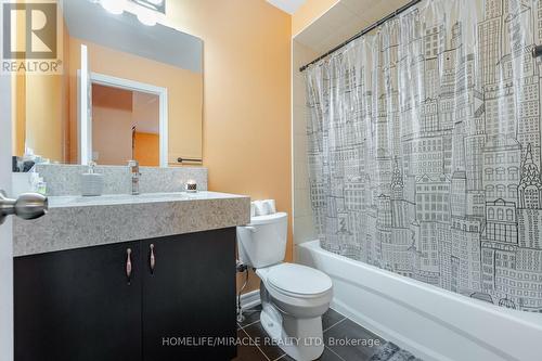 195 Sussexvale Drive, Brampton, ON - Indoor Photo Showing Bathroom