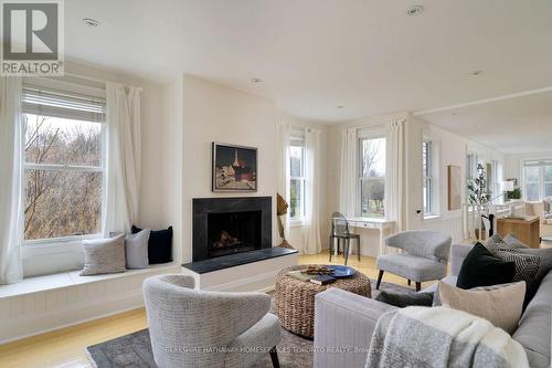 513 Elgar Dr, Cavan Monaghan, ON - Indoor Photo Showing Living Room With Fireplace