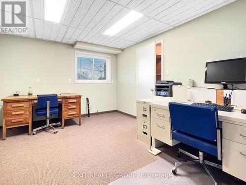 953 Airport Parkway, Belleville, ON - Indoor Photo Showing Office