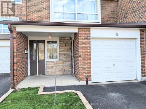 #6 -3065 Lenester Dr, Mississauga, ON - Outdoor