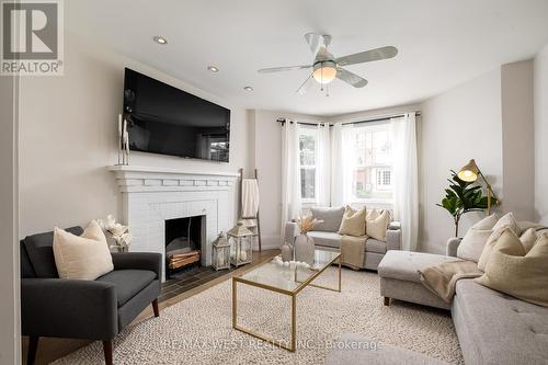 Bldg 1 - 9 Humewood Drive, Toronto (Humewood-Cedarvale), ON - Indoor Photo Showing Living Room With Fireplace