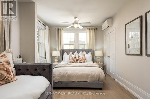 Bldg 1 - 9 Humewood Drive, Toronto (Humewood-Cedarvale), ON - Indoor Photo Showing Bedroom