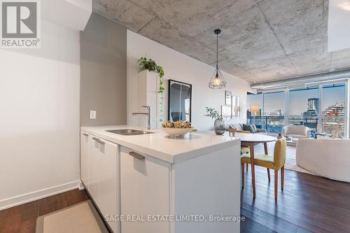 #805 -318 King St E, Toronto, ON - Indoor Photo Showing Kitchen With Double Sink