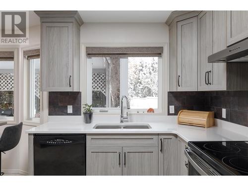 2955 Ridge Place, West Kelowna, BC - Indoor Photo Showing Kitchen With Double Sink
