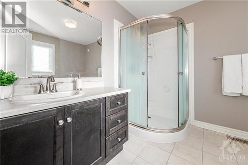 631 Robert Hill Street, Almonte, ON - Indoor Photo Showing Bathroom
