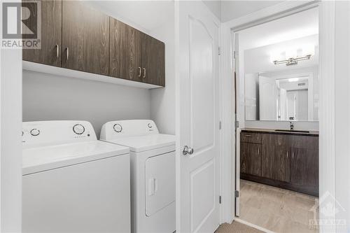 516 Stadacone Row, Ottawa, ON - Indoor Photo Showing Laundry Room
