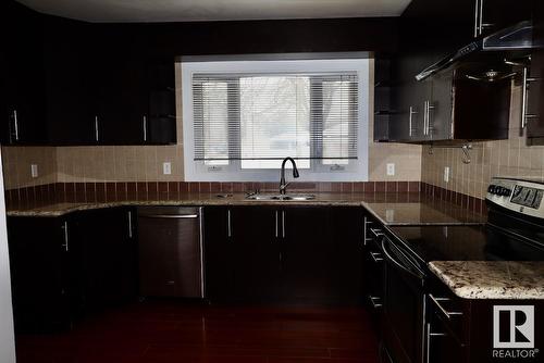10620 76 St Nw, Edmonton, AB - Indoor Photo Showing Kitchen With Double Sink