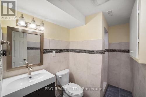 1180 Prestonwood Cres, Mississauga, ON - Indoor Photo Showing Bathroom