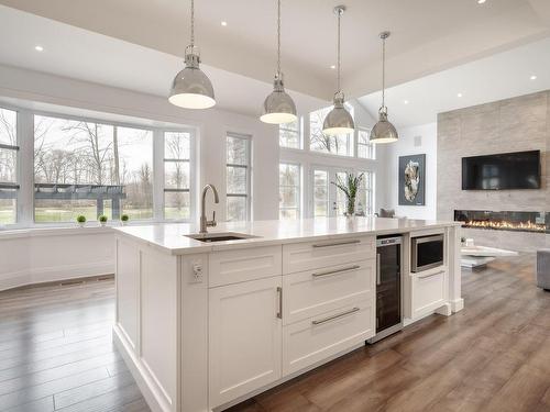 Cuisine - 45 Rue Mayfair, Hudson, QC - Indoor Photo Showing Kitchen With Upgraded Kitchen