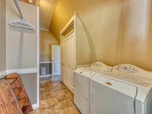 4372 Macdonald Road, Armstrong, BC - Indoor Photo Showing Laundry Room