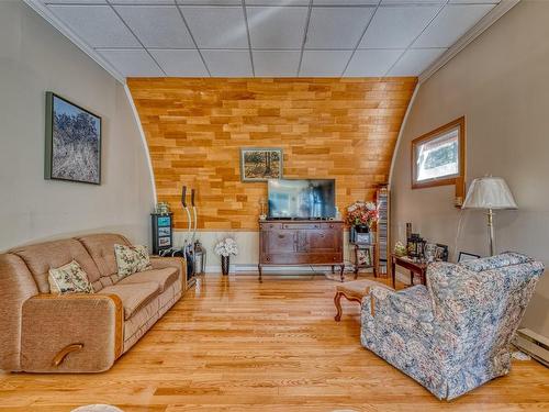 4372 Macdonald Road, Armstrong, BC - Indoor Photo Showing Living Room With Fireplace