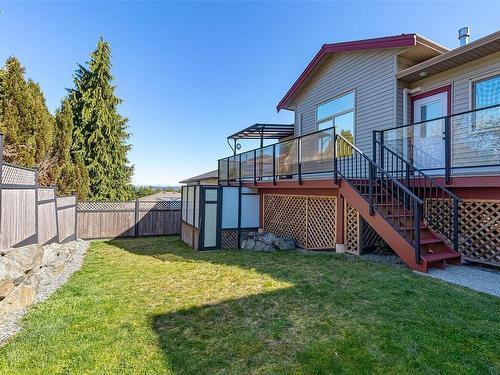 221 Calder Rd, Nanaimo, BC - Outdoor With Deck Patio Veranda