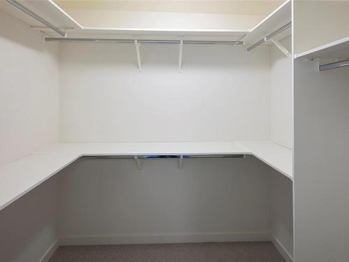 1346 Kings Rd, Victoria, BC - Indoor With Storage