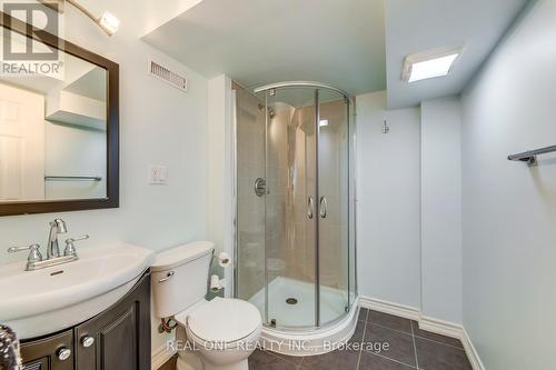 2324 Hertfordshire Way, Oakville, ON - Indoor Photo Showing Bathroom